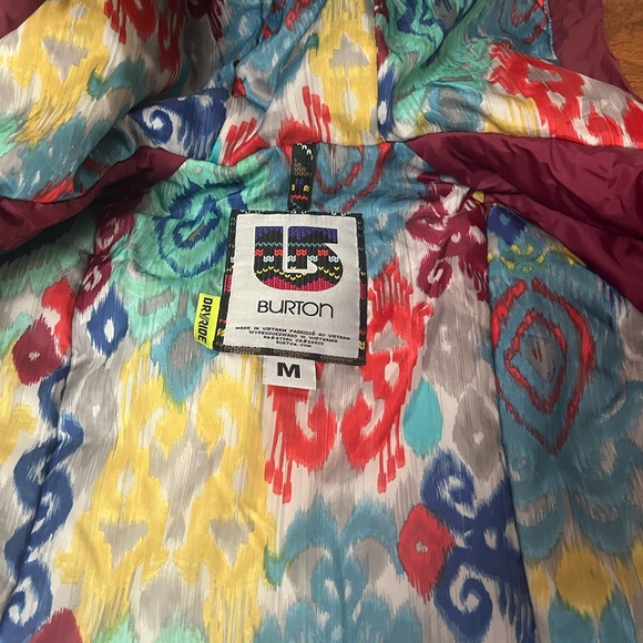 Women’s ski jacket - Picture 9 of 10